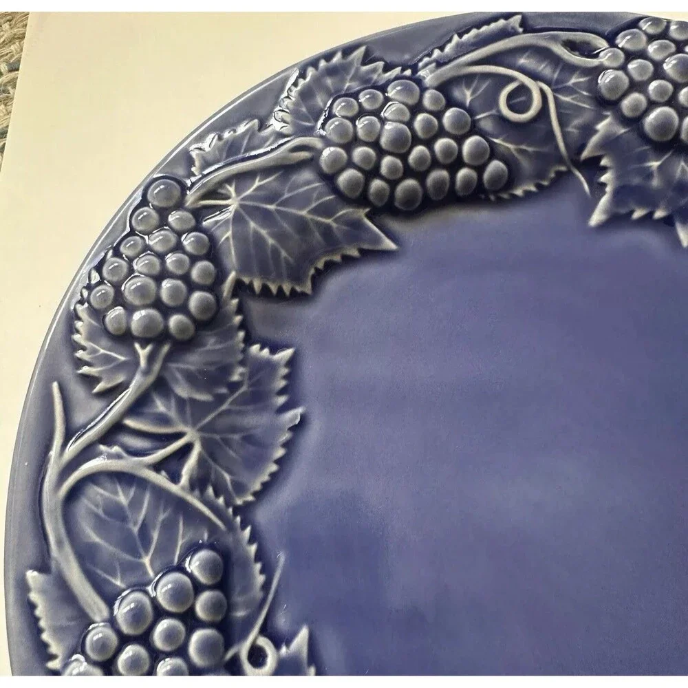 Set Of 2 Bordallo Pinheiro Cobalt Blue Grapes, Vine, Leaves 9.4” Luncheon Plates